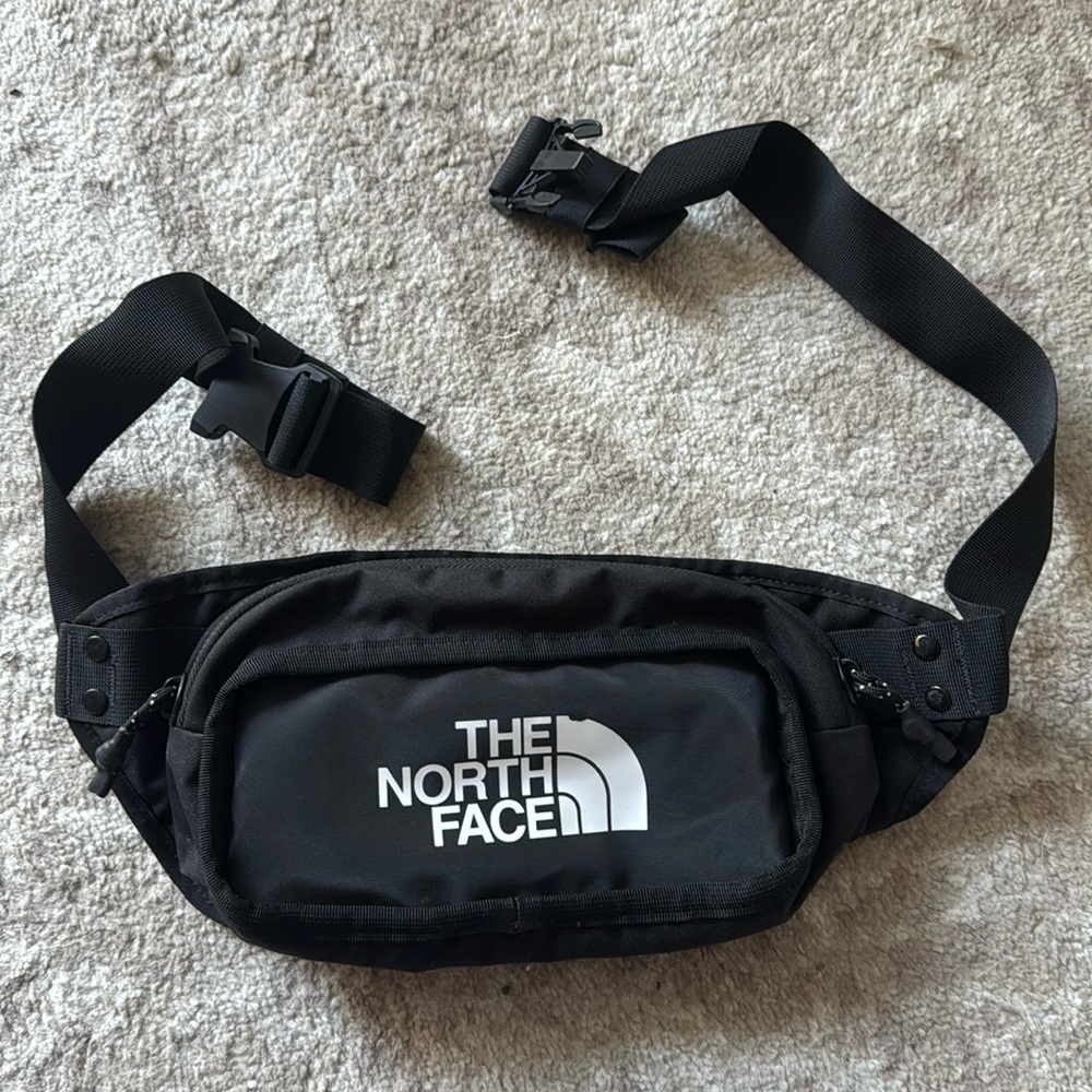 Like New North Face Fanny Pack